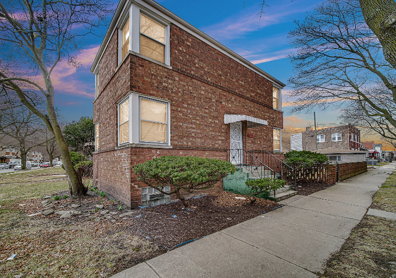Chicago House: 8900 S Dauphin Ave