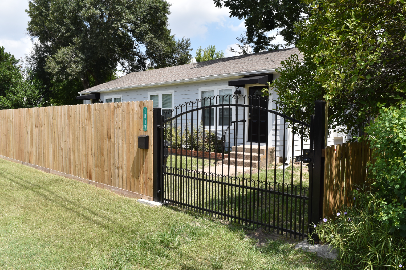 Houston Multiplex: 1517 W 12TH ST