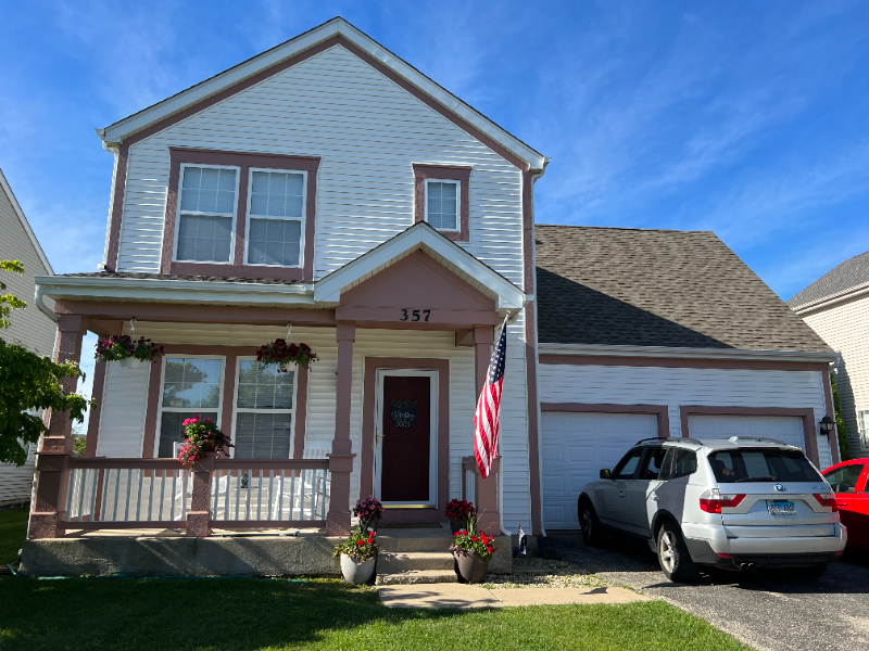 Grayslake House: 357 W. Waterbury Drive