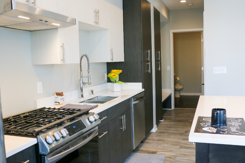 Milwaukee Townhome: 2208 N Newhall St