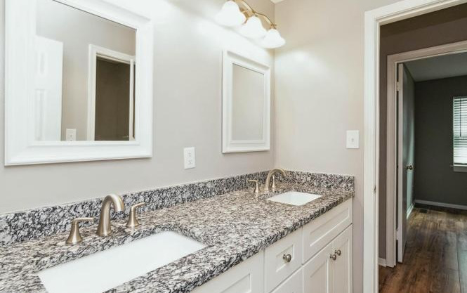 Baltimore Single Room: 412 N Washington St