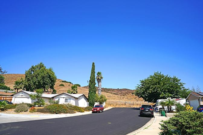 Santee House: 9859 Gandy Avenue