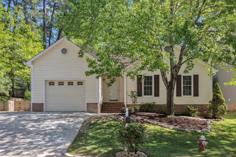 Cary House: 106 London Plain Court