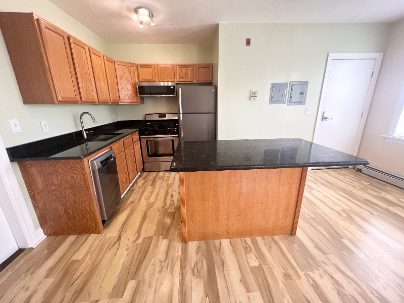 Providence Apartment: 81-83 America St