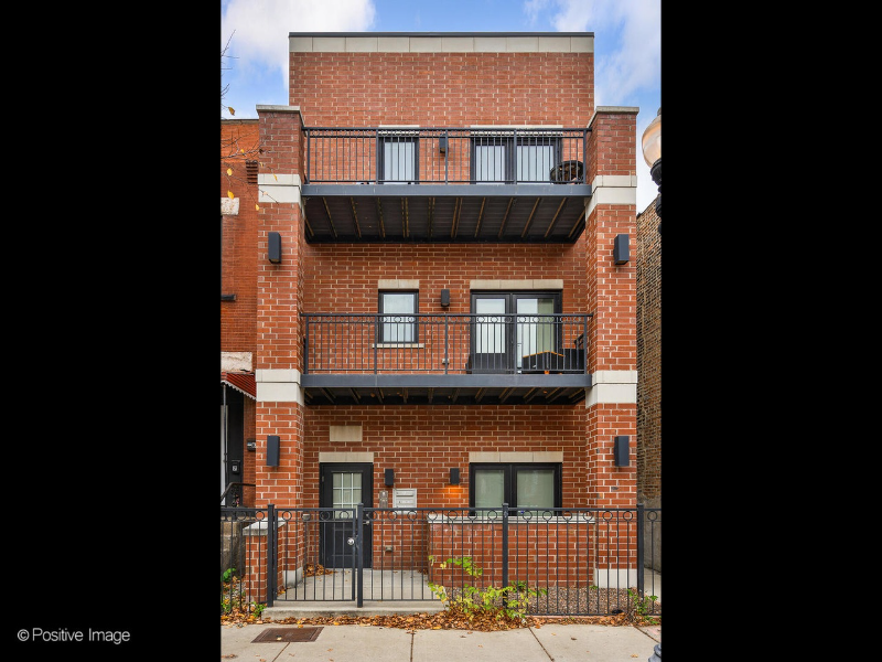 Chicago Other: 2248 W Taylor St, 1
