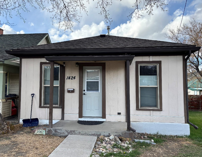 Helena House: 1424 E Lyndale Ave