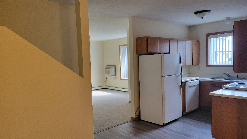 Benson Townhome: 1035 13th St N