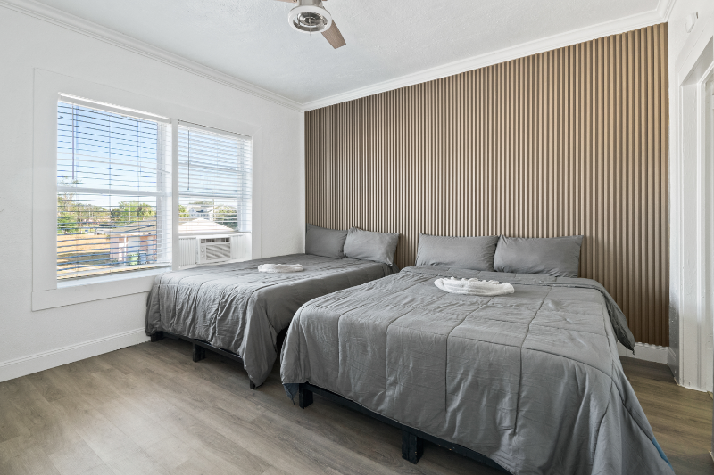 TAMPA Apartment: 4201 W North A ST