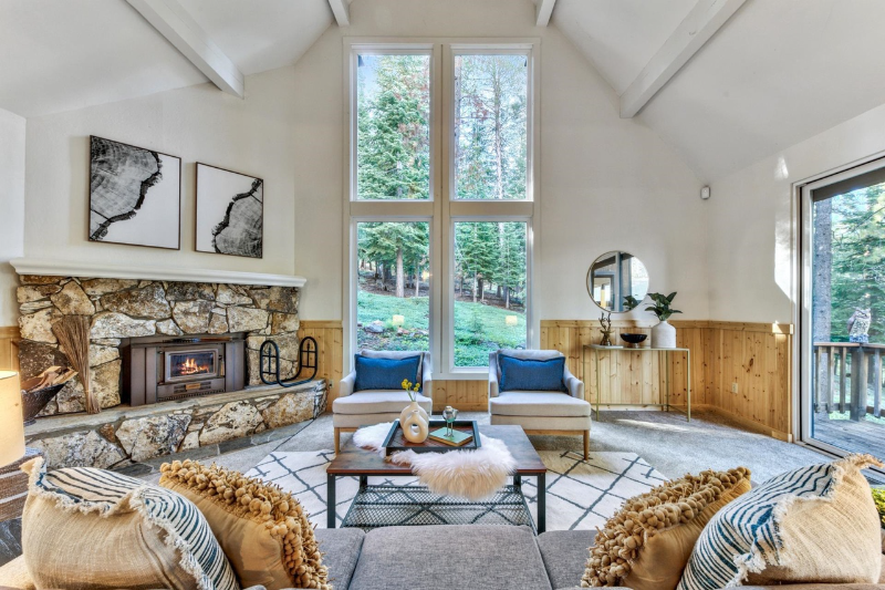 Truckee House: 11641 Zermatt Dr.