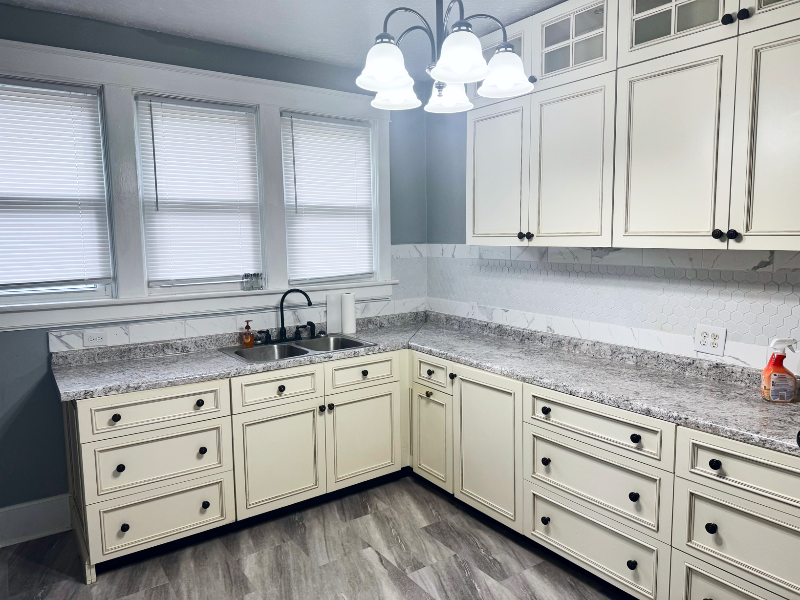 Louisville Apartment: 3909 Southern Parkway