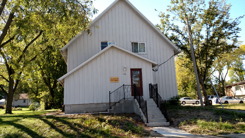 Eagle Lake Apartment: 138 N Agency St