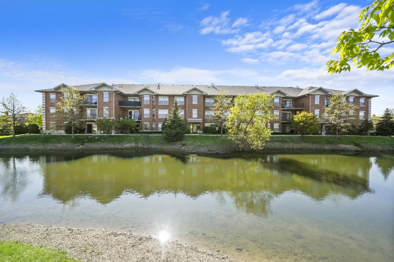Orland Park Condo: 7250 W 157th St