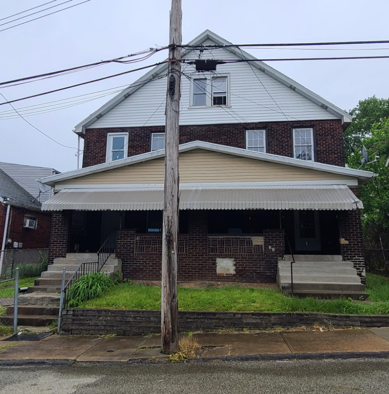 Duquesne House: 937 High St