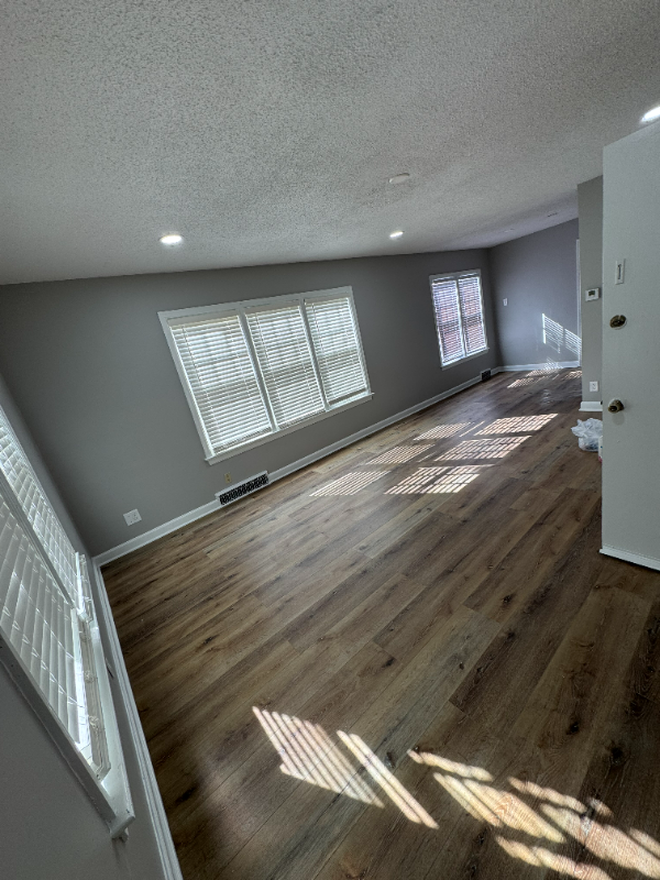 Salina Apartment: 120 S 2nd St