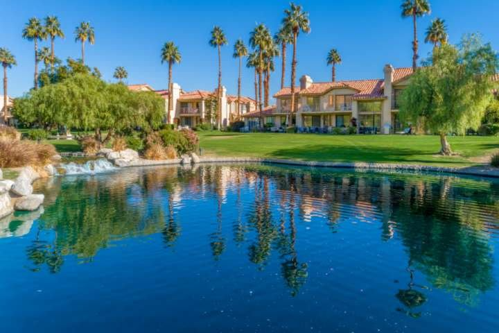 La Quinta Condo: 55111 Tanglewood