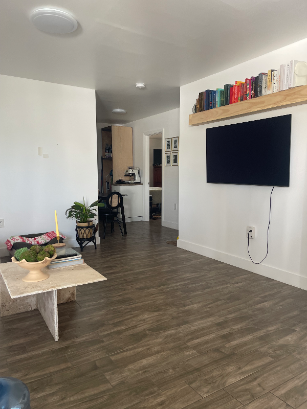 Miami Apartment: 516 NE 166th St
