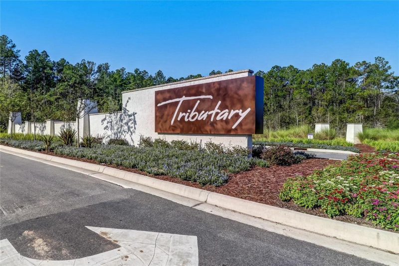 Yulee House: 75867 Saffron Ln