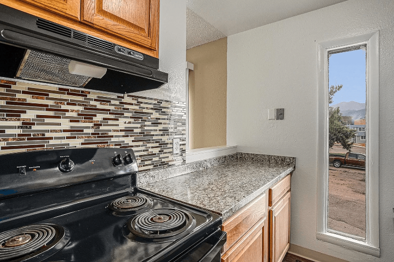 Colorado Springs Apartment: 4215 Loomis Ave