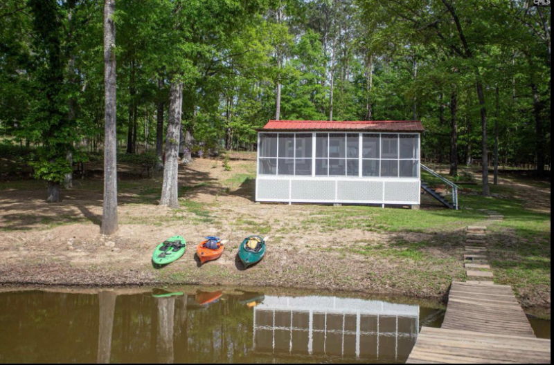 Camden House: 2207 White Oak Lane