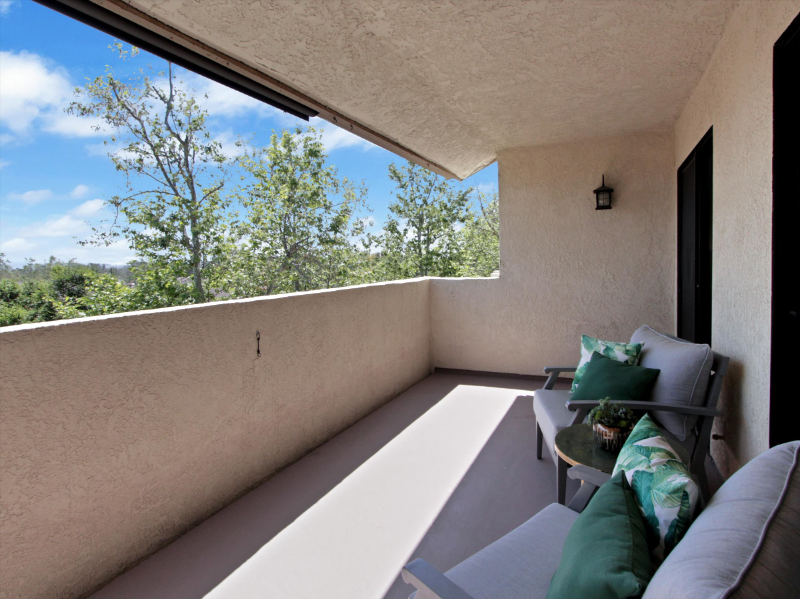 Lake Forest Condo: 25244 Birch Grove Ln