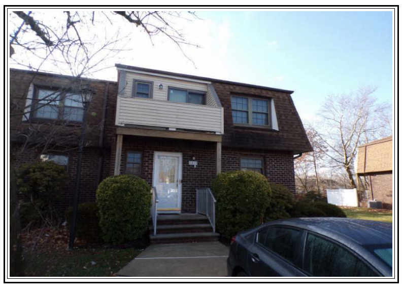 Hillsborough Condo: 2812 Kent Place
