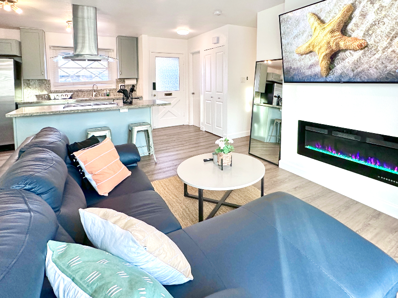 San Diego House: 4861 Mt. Gaywas Dr.