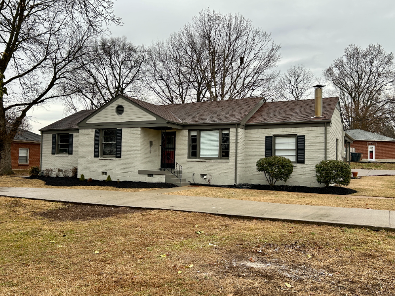 Nashville House: 247 Graeme Dr