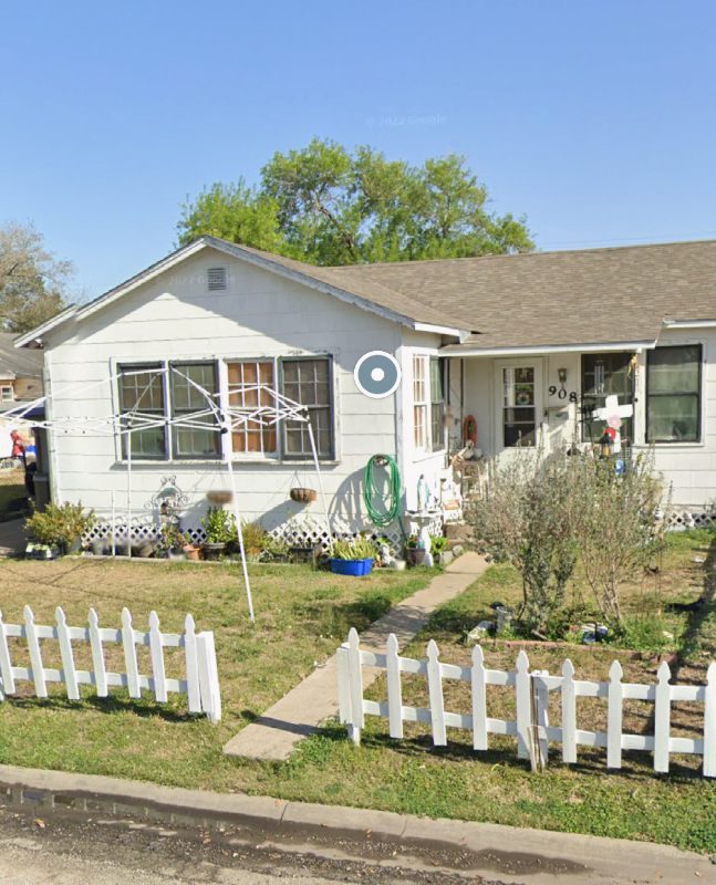 Kingsville Multiplex: 908 E Doddridge