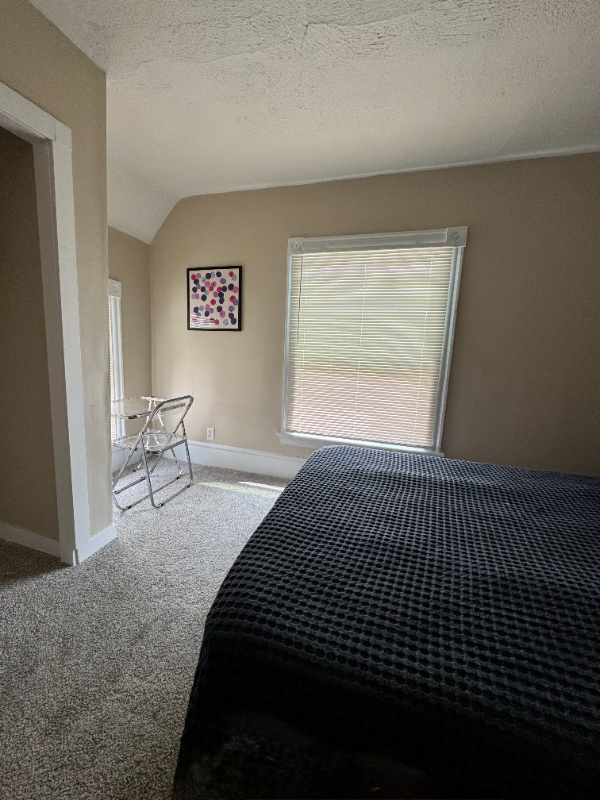Grand Rapids Single Room: 111 Sweet St NE