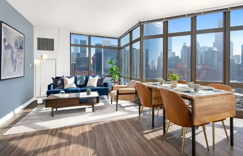 Chicago Condo: 370 N Jefferson St