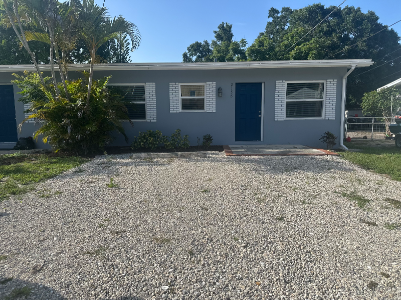 Vero beach Multiplex: 2158 18TH ST