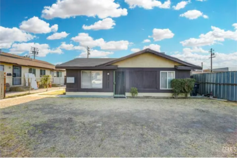Bakersfield House: 3817 k Street