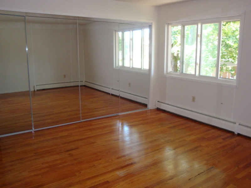 Bloomfield Condo: 3 Camelot Drive