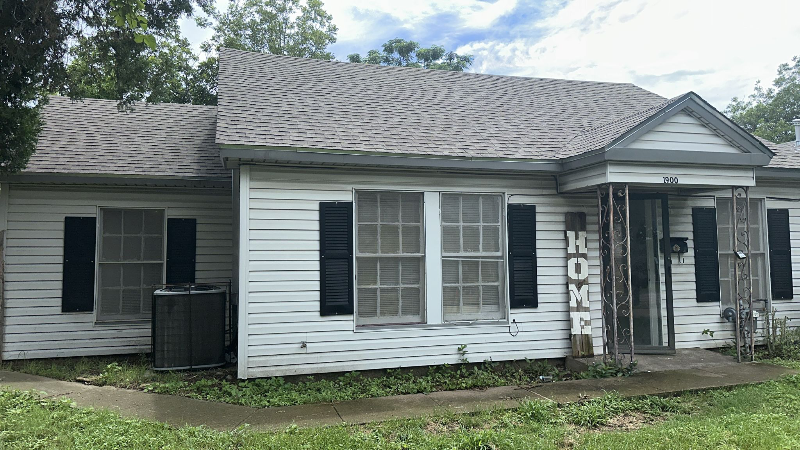 Waco House: 1900 N 18th St