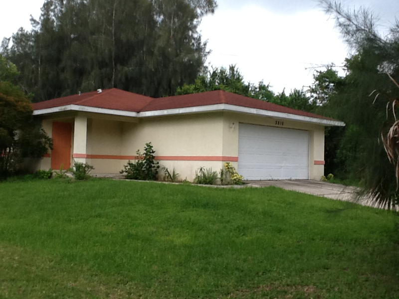 Palmetto House: 3510 36th Ave East