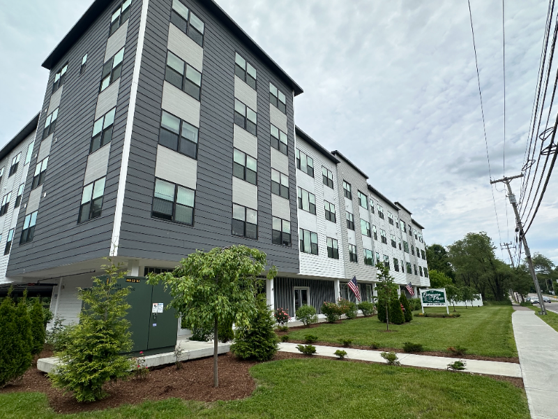 Essex Junction Apartment: 197 Pearl St