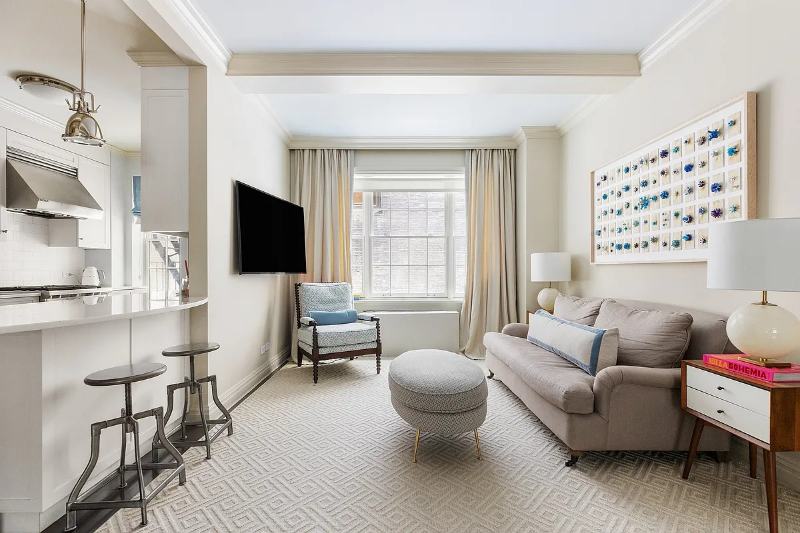 New York Condo: 28 E 10th St