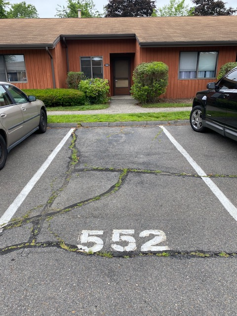 Shelton Condo: 552 Asbury Ridge Rd.