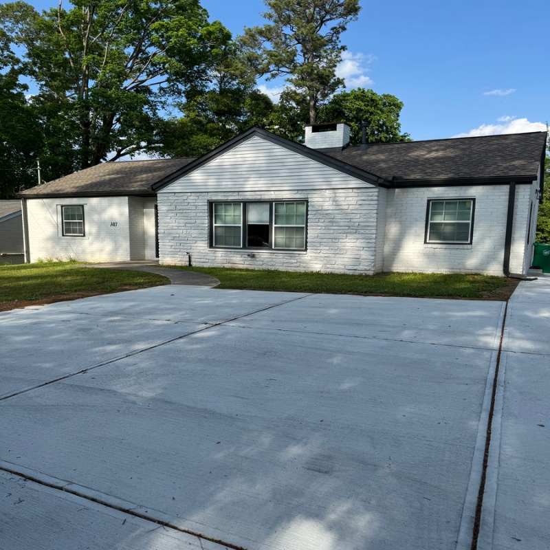 Decatur House: 1411 Clairmont Rd