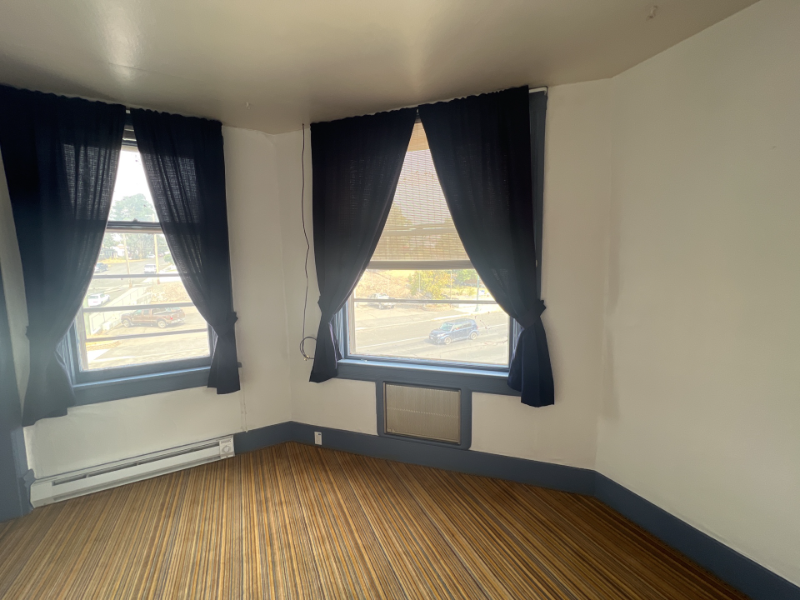 Davenport Apartment: 405 Morgan St