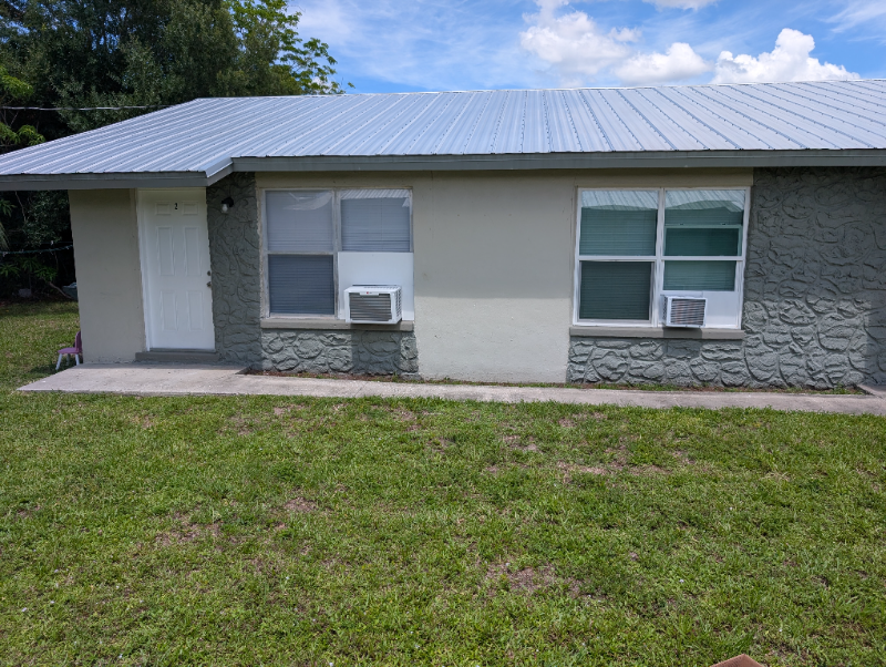 FORT MYERS Multiplex: 3217 JEFFCOTT STREET