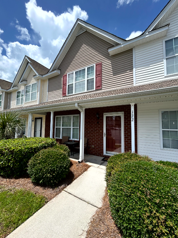 POOLER Townhome: 122 Sonata Circle