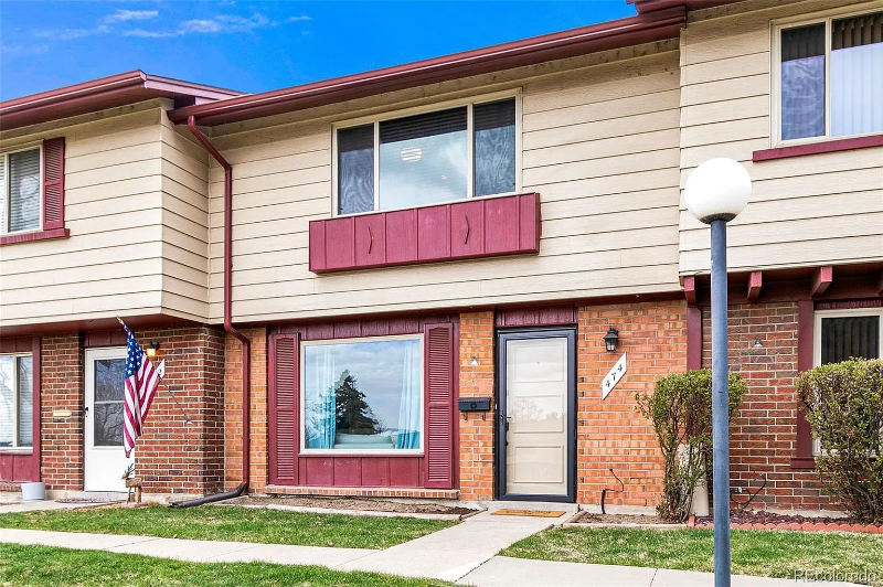 Lakewood Townhome: 474 Carr St