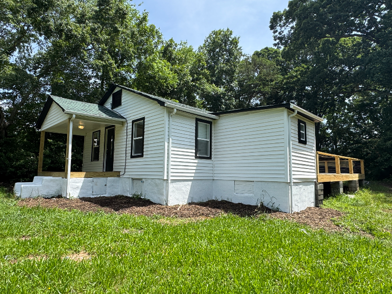 Sawmills House: 4224 Hwy 321A