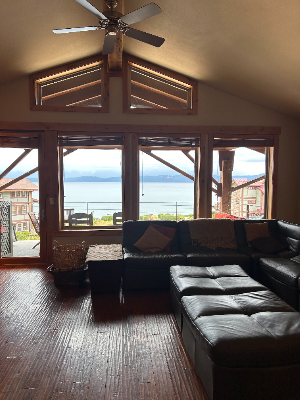 Lakeside Condo: 7175 Highway 93
