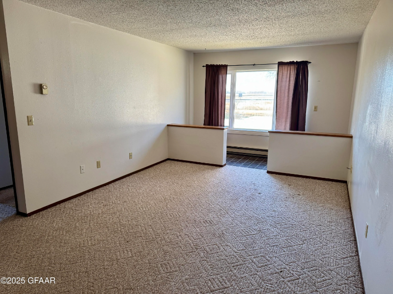 Osnabrock Apartment: 436 4th Ave