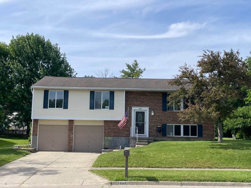 Vandalia House: 285 W Alkaline Springs Rd