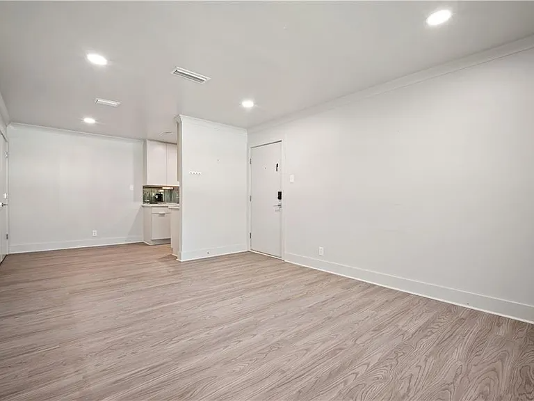 Mobile Condo: 3655 Old Shell Rd