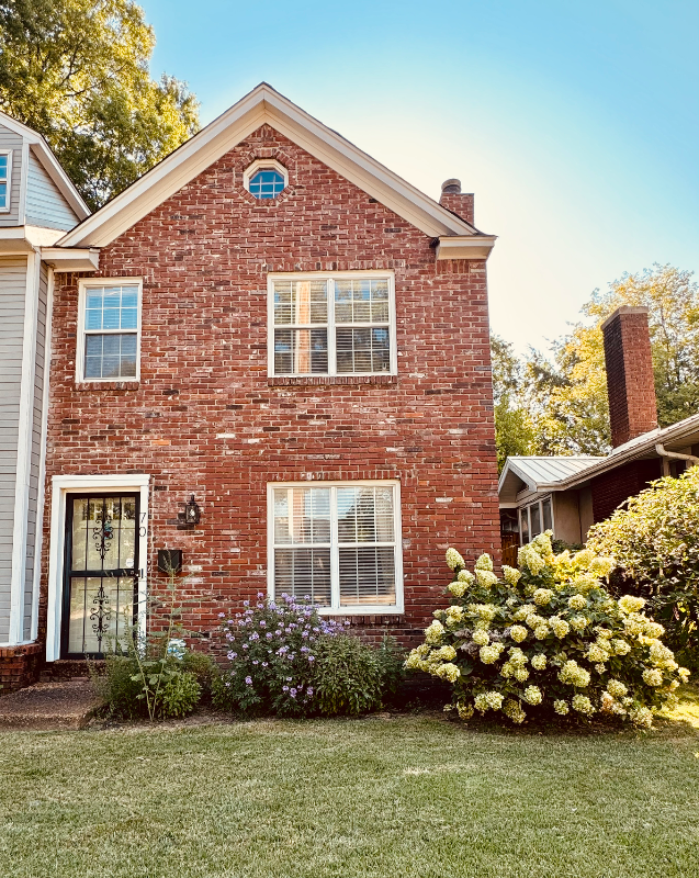 Memphis Condo: 70 North McLean Blvd