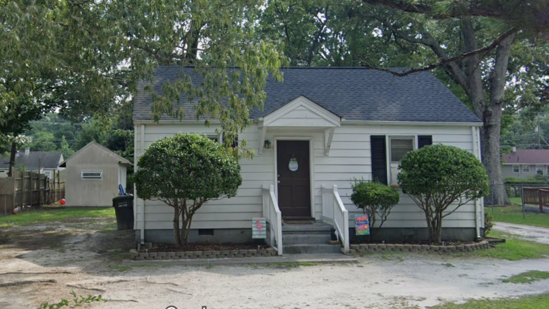 Williamsburg House: 135 Banneker Dr